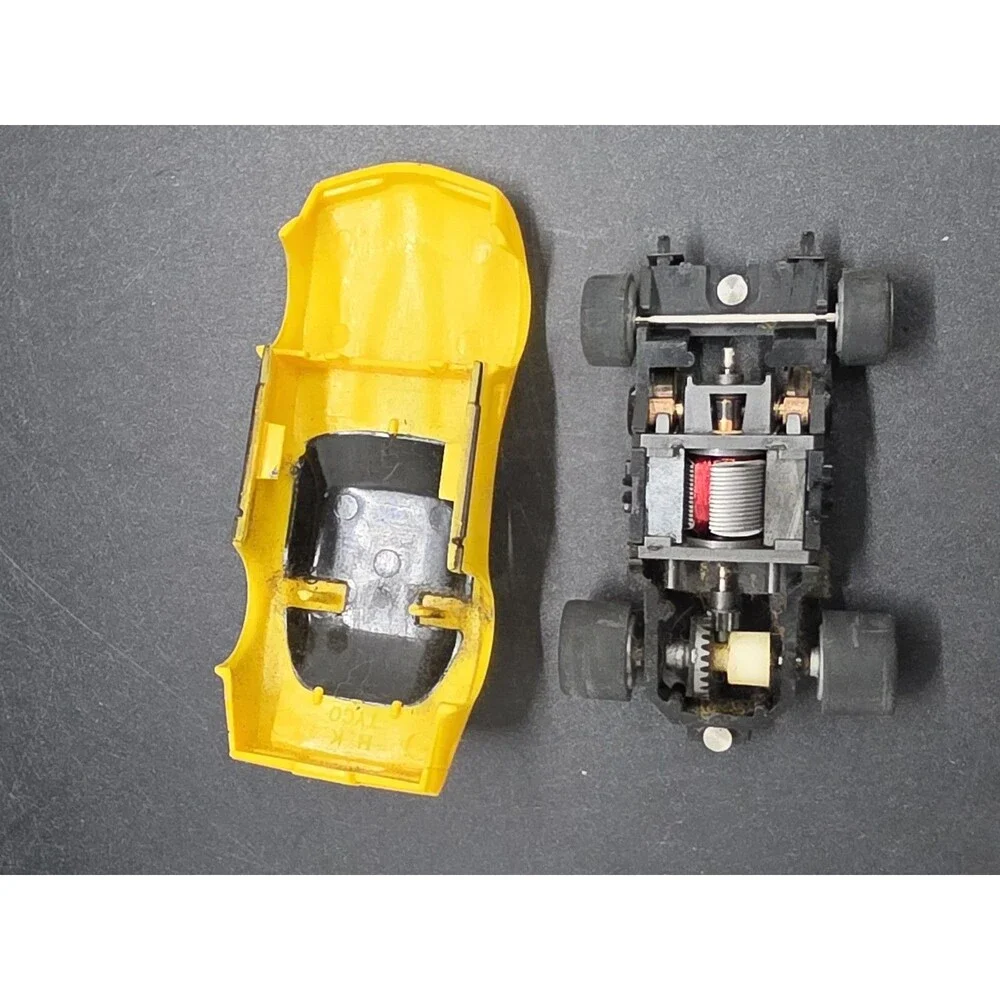 Tyco 1979 Chevrolet Corvette Yellow #2 White #3 From Cliff Hangers Set